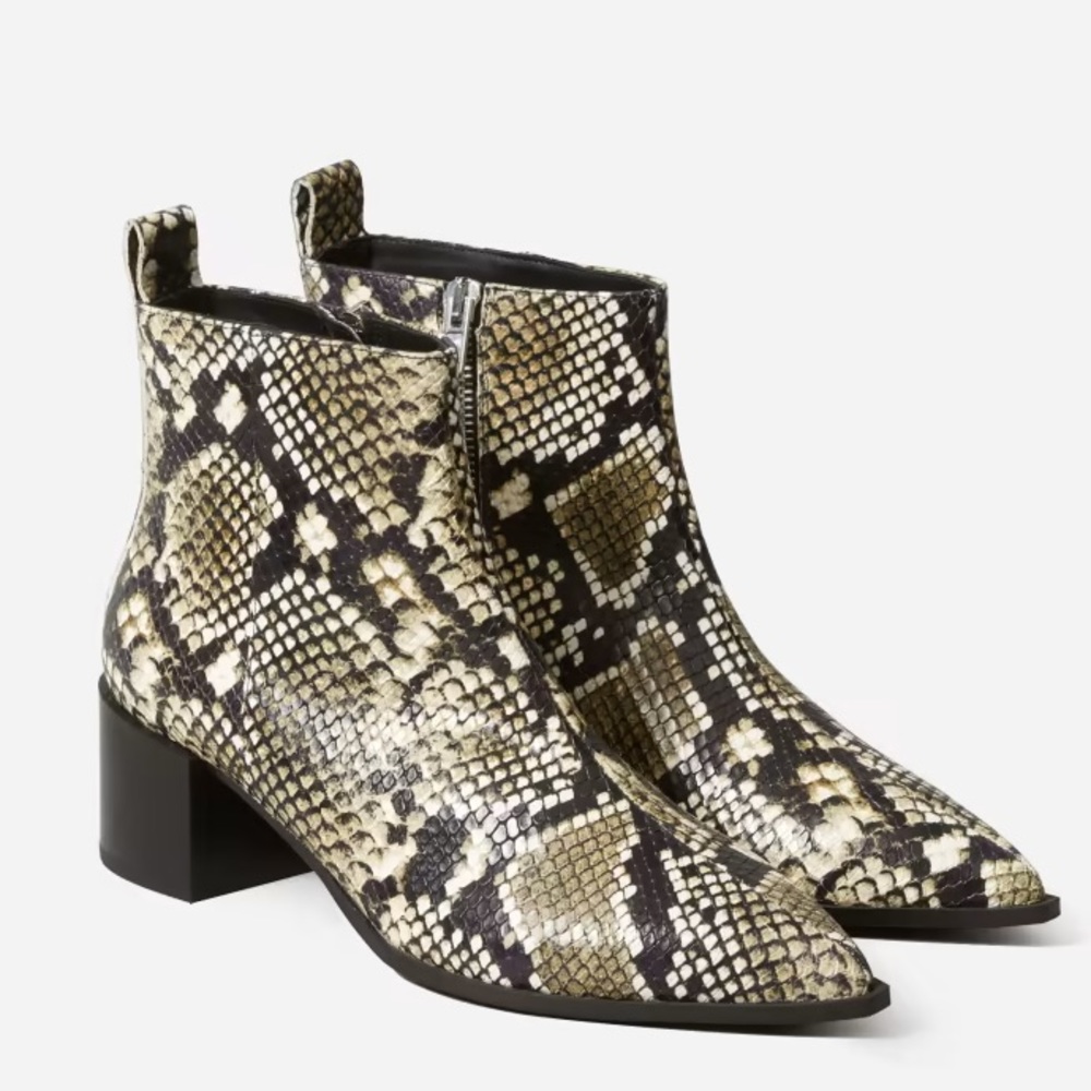 Everlane boss boot in snakeskin, 8.5